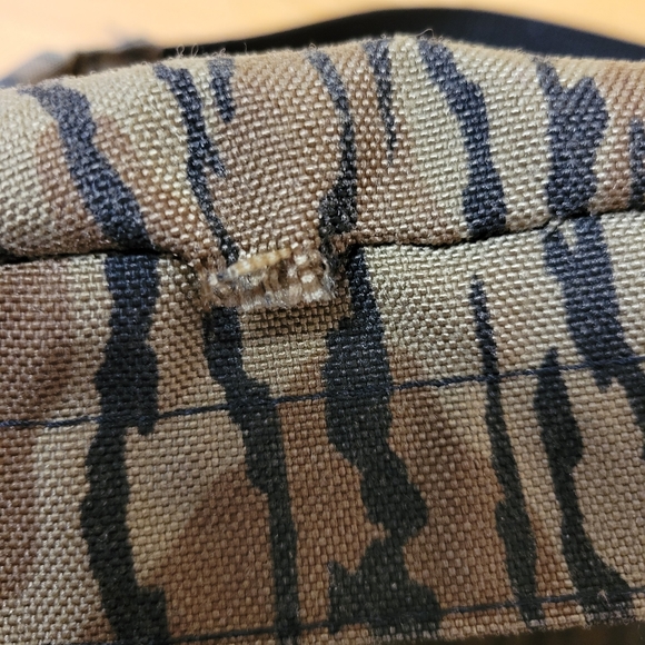 Vintage Fieldline Tiger Stripe Camo Bag Crossbody Fannypack - Picture 8 of 8